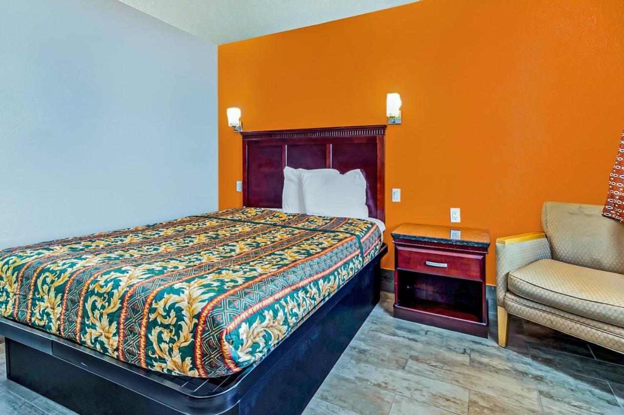 Oyo Hotel Lake Charles Hwy 10 Ngoại thất bức ảnh