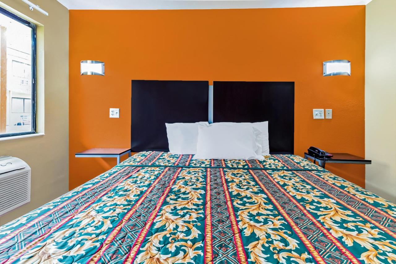 Oyo Hotel Lake Charles Hwy 10 Ngoại thất bức ảnh