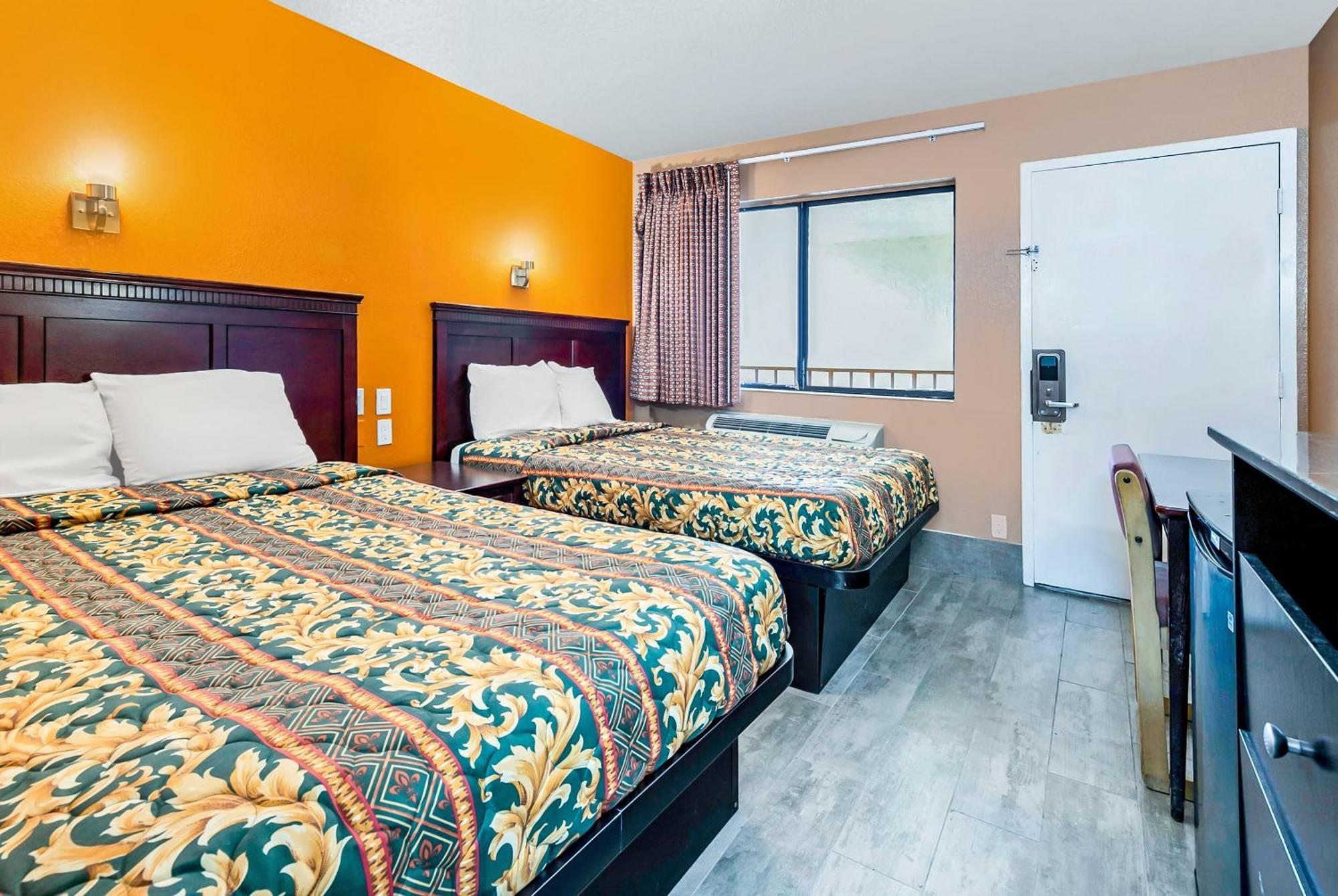 Oyo Hotel Lake Charles Hwy 10 Ngoại thất bức ảnh